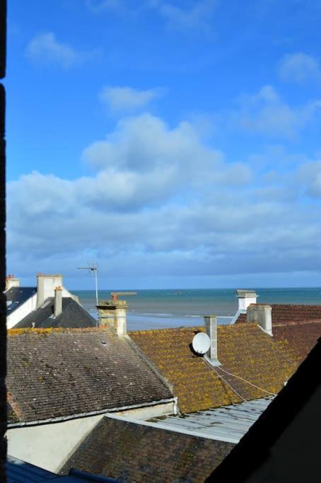 Le Joffre - Studio Sur La Digue En Centre Ville Arromanches-les-Bains Eksteriør bilde