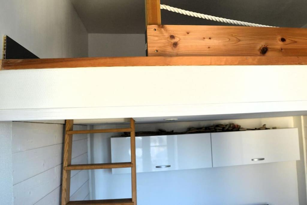 Le Joffre - Studio Sur La Digue En Centre Ville Arromanches-les-Bains Eksteriør bilde